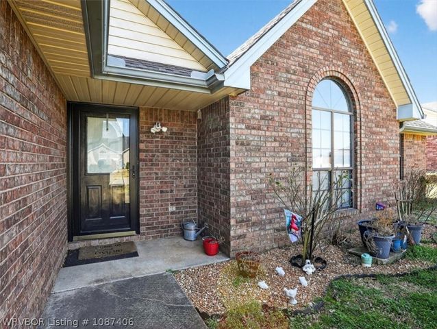 103 W Dora, Poteau, OK 74953