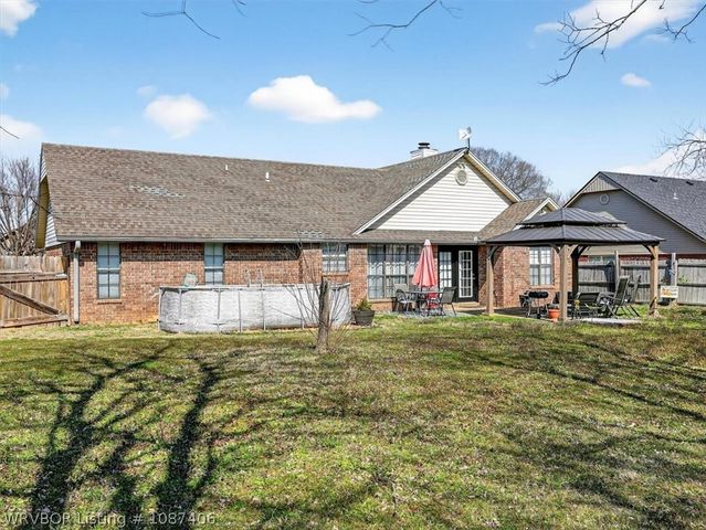 103 W Dora, Poteau, OK 74953