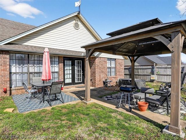 103 W Dora, Poteau, OK 74953