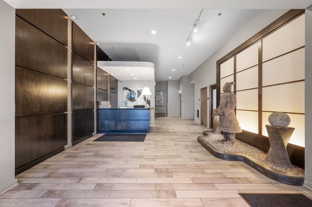 225 S SANGAMON Street 804, Chicago, IL 60607