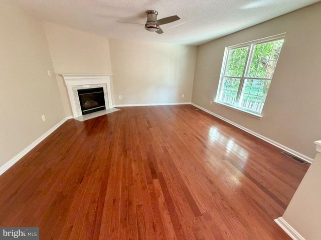 8340 SHELBURNE CT, White Plains, MD 20695