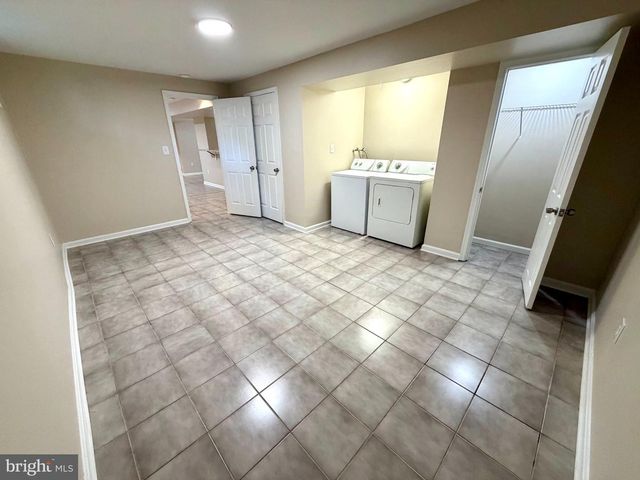8340 SHELBURNE CT, White Plains, MD 20695