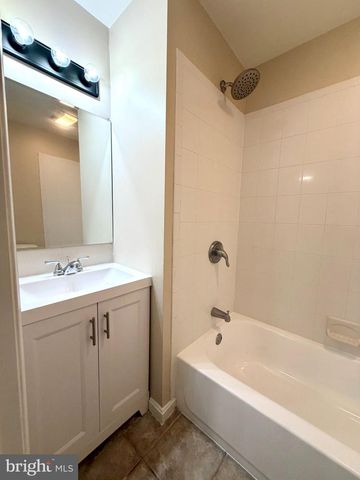 8340 SHELBURNE CT, White Plains, MD 20695
