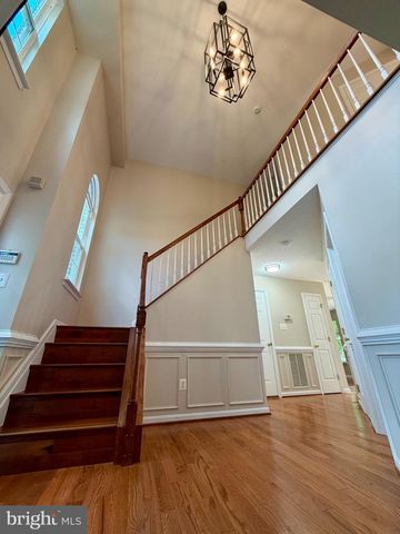 8340 SHELBURNE CT, White Plains, MD 20695