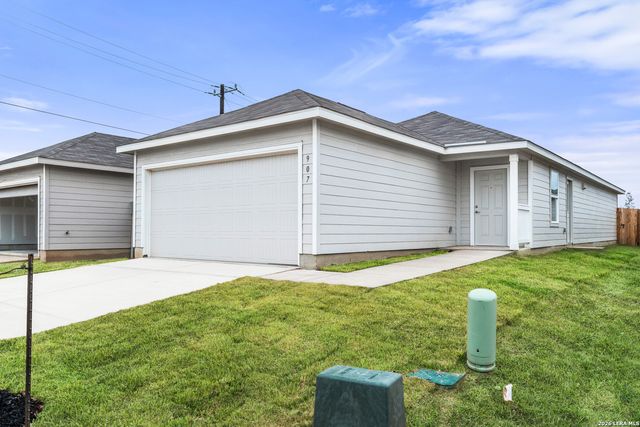 907 Stricker Path, San Antonio, TX 78221