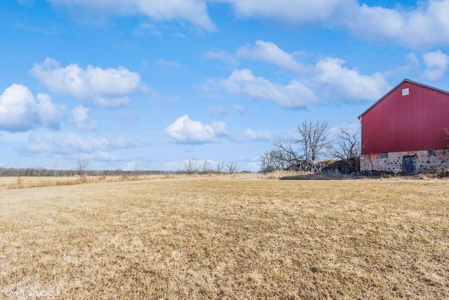 3741 Division ROAD, Jackson, WI 53037