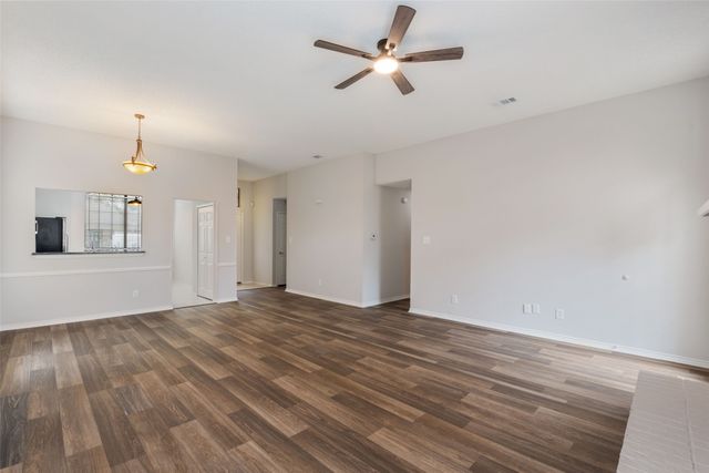 983 Downey Drive, Lewisville, TX 75067