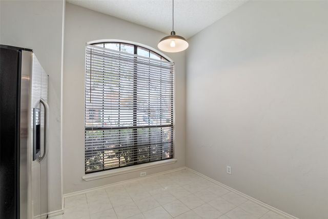 983 Downey Drive, Lewisville, TX 75067