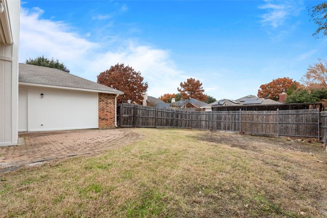983 Downey Drive, Lewisville, TX 75067