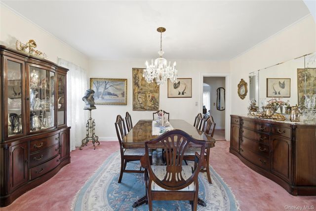 93 Kenneth Place, New Hyde Park, NY 11040