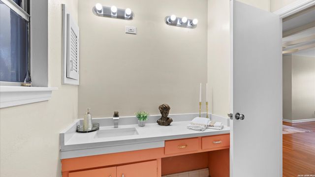 7403 QUAIL RUN DR, San Antonio, TX 78209