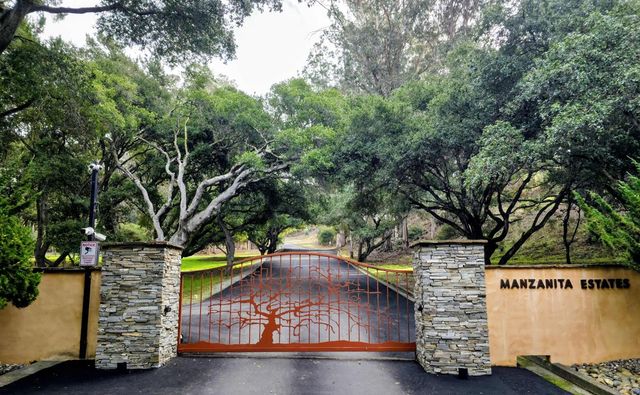 18530 Berta Ridge Place, Salinas, CA 93907