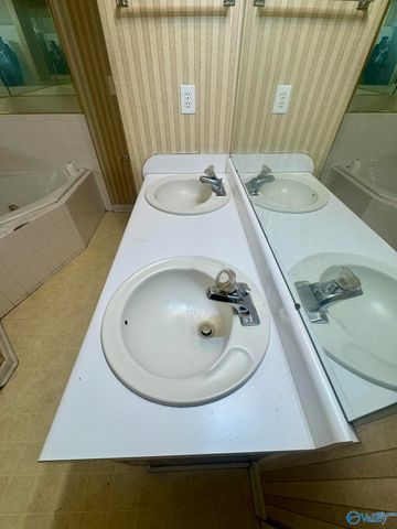 2807 Westchester Drive, Decatur, AL 35603