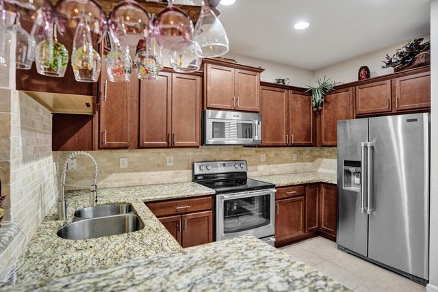 612 SW 3RD Avenue, Pompano Beach, FL 33060