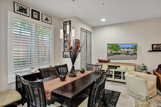 612 SW 3RD Avenue, Pompano Beach, FL 33060