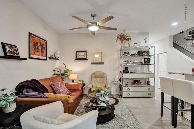 612 SW 3RD Avenue, Pompano Beach, FL 33060