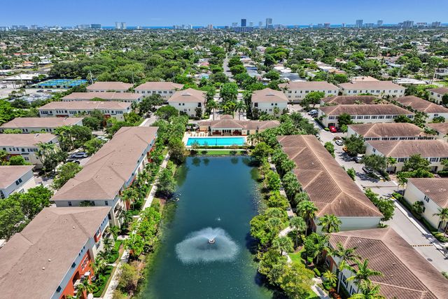 612 SW 3RD Avenue, Pompano Beach, FL 33060
