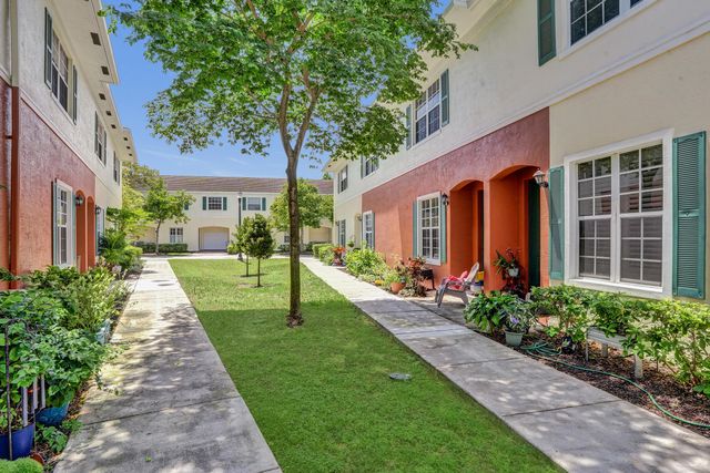 612 SW 3RD Avenue, Pompano Beach, FL 33060