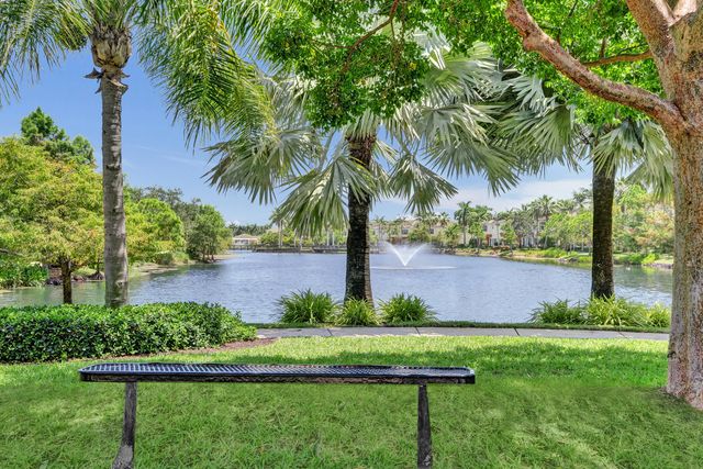 612 SW 3RD Avenue, Pompano Beach, FL 33060