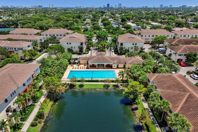 612 SW 3RD Avenue, Pompano Beach, FL 33060