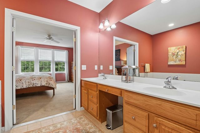 44 Cherry Ln 44, Grafton, MA 01560