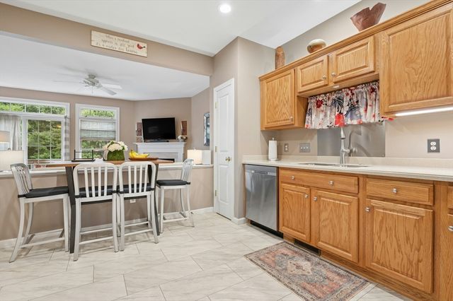 44 Cherry Ln 44, Grafton, MA 01560