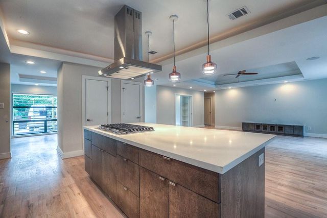 4127 Underwood Street, Houston, TX 77025