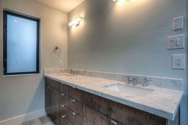 4127 Underwood Street, Houston, TX 77025