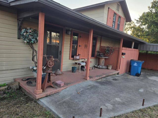 1304 E Delaware Avenue 1, Mcalester, OK 74501