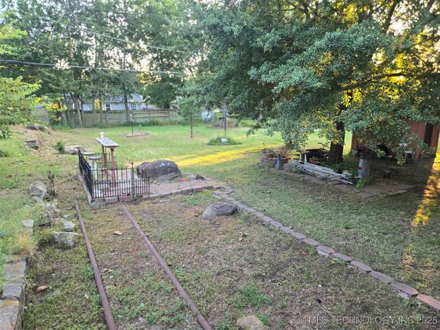 1304 E Delaware Avenue 1, Mcalester, OK 74501