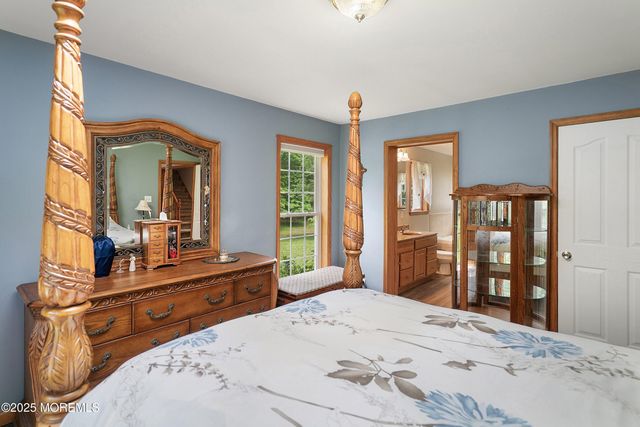10 Hillside Avenue, Tuckerton, NJ 08087