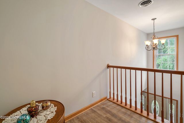 10 Hillside Avenue, Tuckerton, NJ 08087
