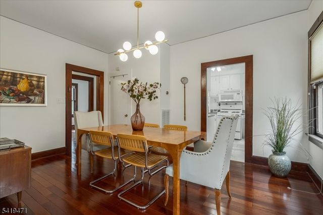 552 Summit Ave, Maplewood Twp., NJ 07040