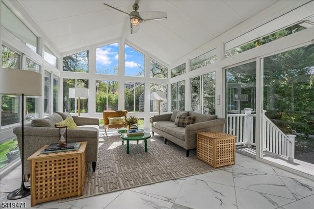 552 Summit Ave, Maplewood Twp., NJ 07040