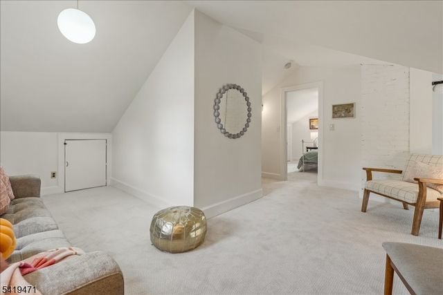 552 Summit Ave, Maplewood Twp., NJ 07040