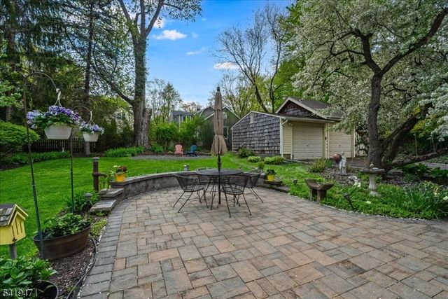 552 Summit Ave, Maplewood Twp., NJ 07040