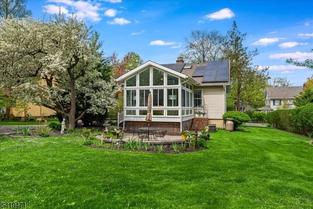 552 Summit Ave, Maplewood Twp., NJ 07040