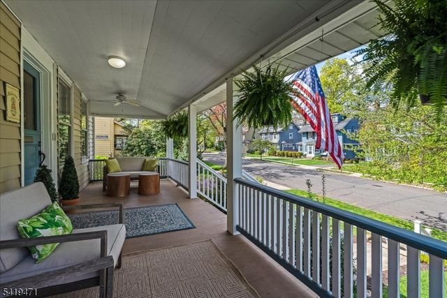 552 Summit Ave, Maplewood Twp., NJ 07040