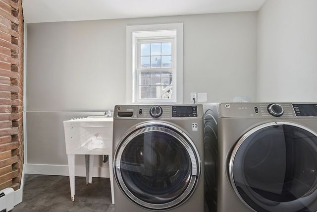 9 Haigh Avenue, East Lyme, CT 06357