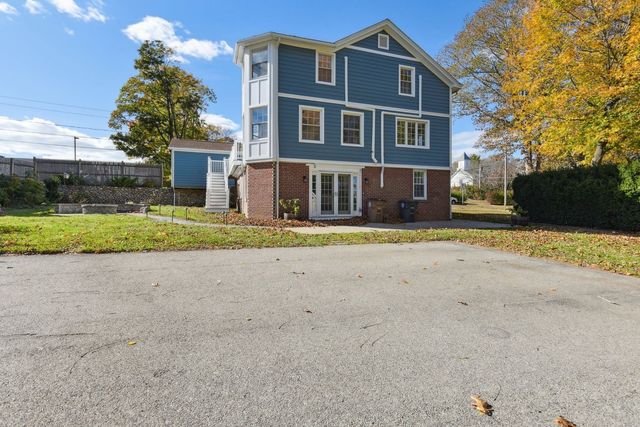 9 Haigh Avenue, East Lyme, CT 06357