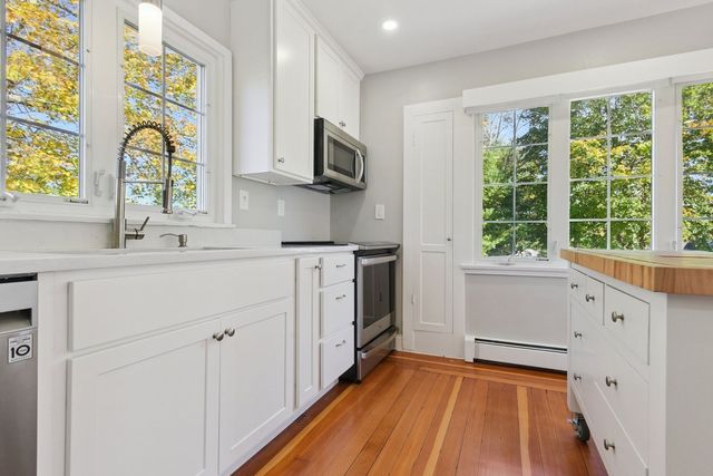 9 Haigh Avenue, East Lyme, CT 06357