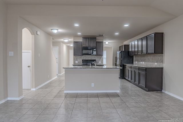 10129 Strasbourg Way, Schertz, TX 78154