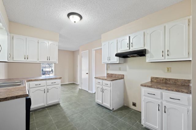 3955 SEAWIND CV, Memphis, TN 38115