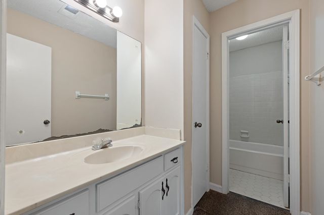 3955 SEAWIND CV, Memphis, TN 38115