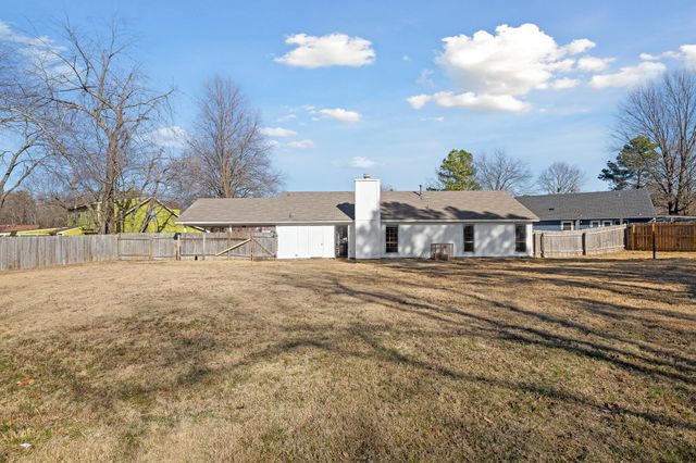 3955 SEAWIND CV, Memphis, TN 38115