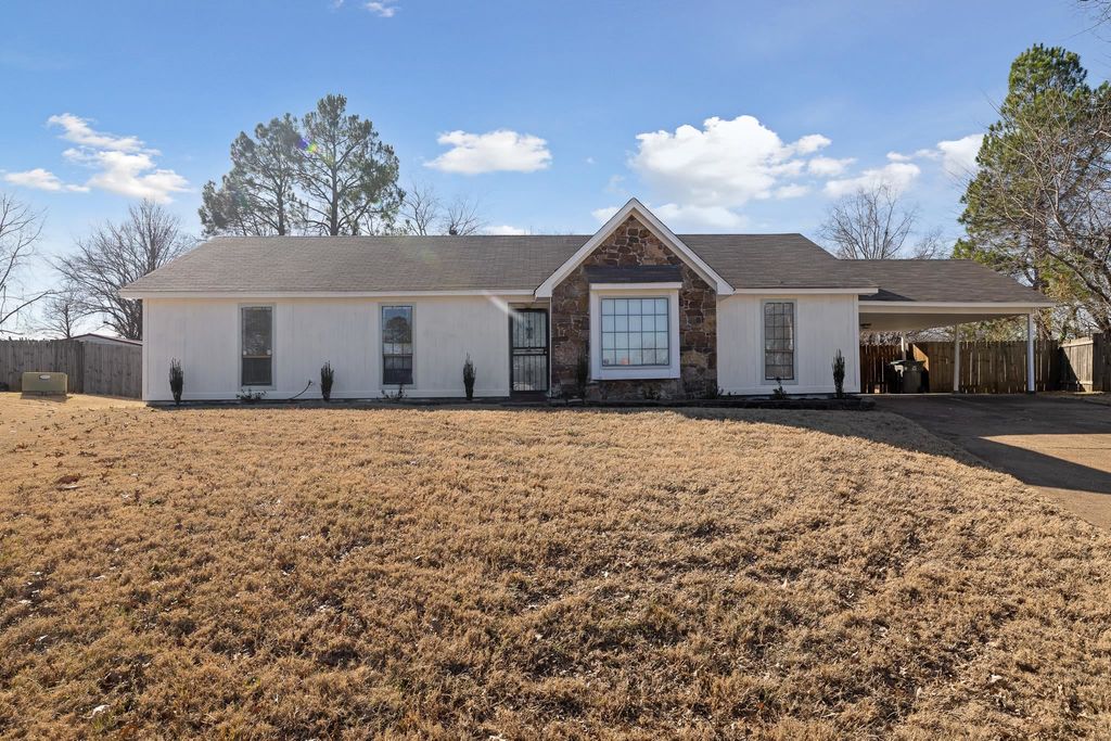 3955 SEAWIND CV, Memphis, TN 38115