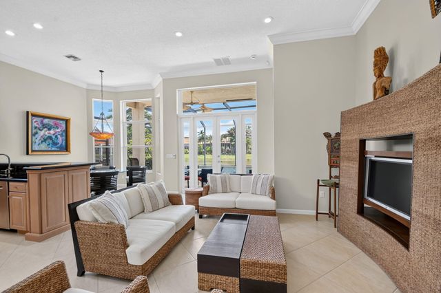 9774 Via Elegante, Wellington, FL 33411
