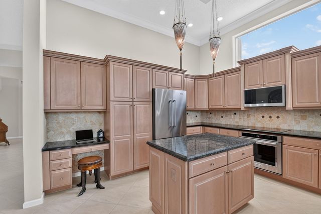 9774 Via Elegante, Wellington, FL 33411
