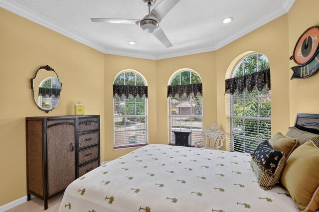 9774 Via Elegante, Wellington, FL 33411