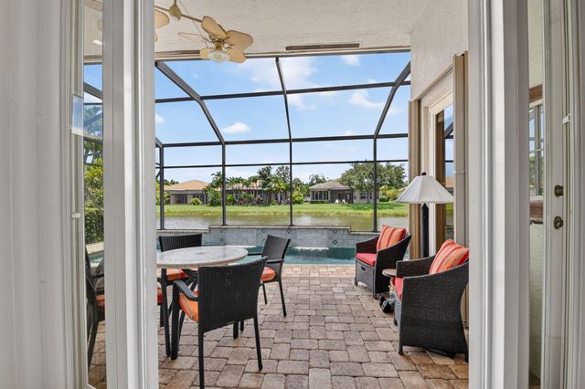 9774 Via Elegante, Wellington, FL 33411